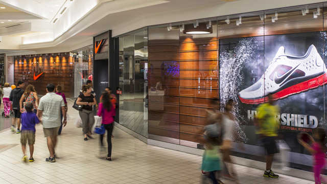 NIKE Factory Store Montehiedra Town Center Recibe un 20 de descuento del total de tu compra valido para mercancia a precio regular y en especial solo el sabado 26 marzo 2016 Ofertones